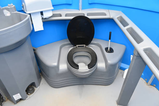 Portable Toilet Options We Offer in Cuba, MO